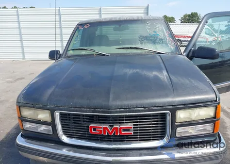 1997 GMC Sierra 1500 Sl Wideside z USA, uszkodzony, nr VIN 2GTEC19R1V1536410